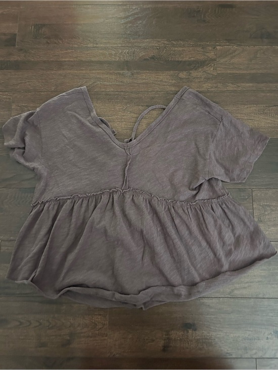 American Eagle Outfitters Tops - American Eagle Outfitters V-Neck Top in Brown
